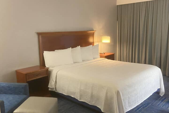 Room 6 of 15